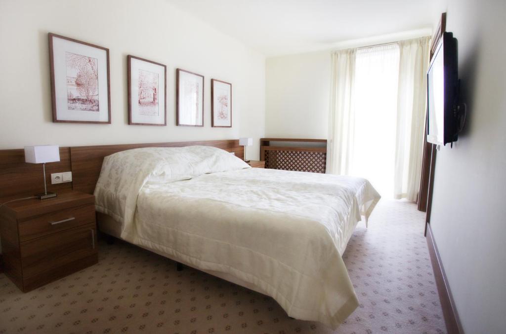 Hotel Termy Palacowe Naleczow Room photo